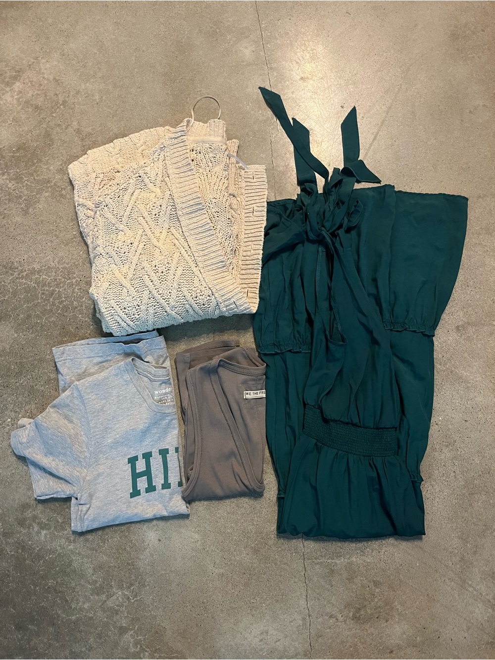 Women’s Tee, Tank, Maxi Dress, and Chunky Cardigan Bundle